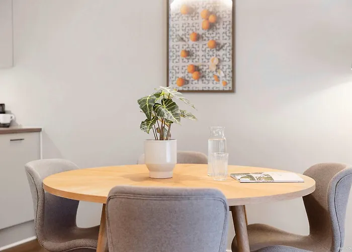 Διαμέρισμα Midtown Nest *