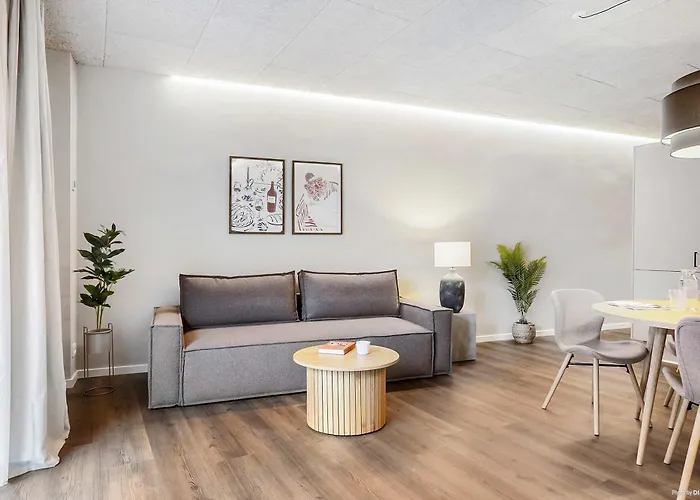Midtown Nest